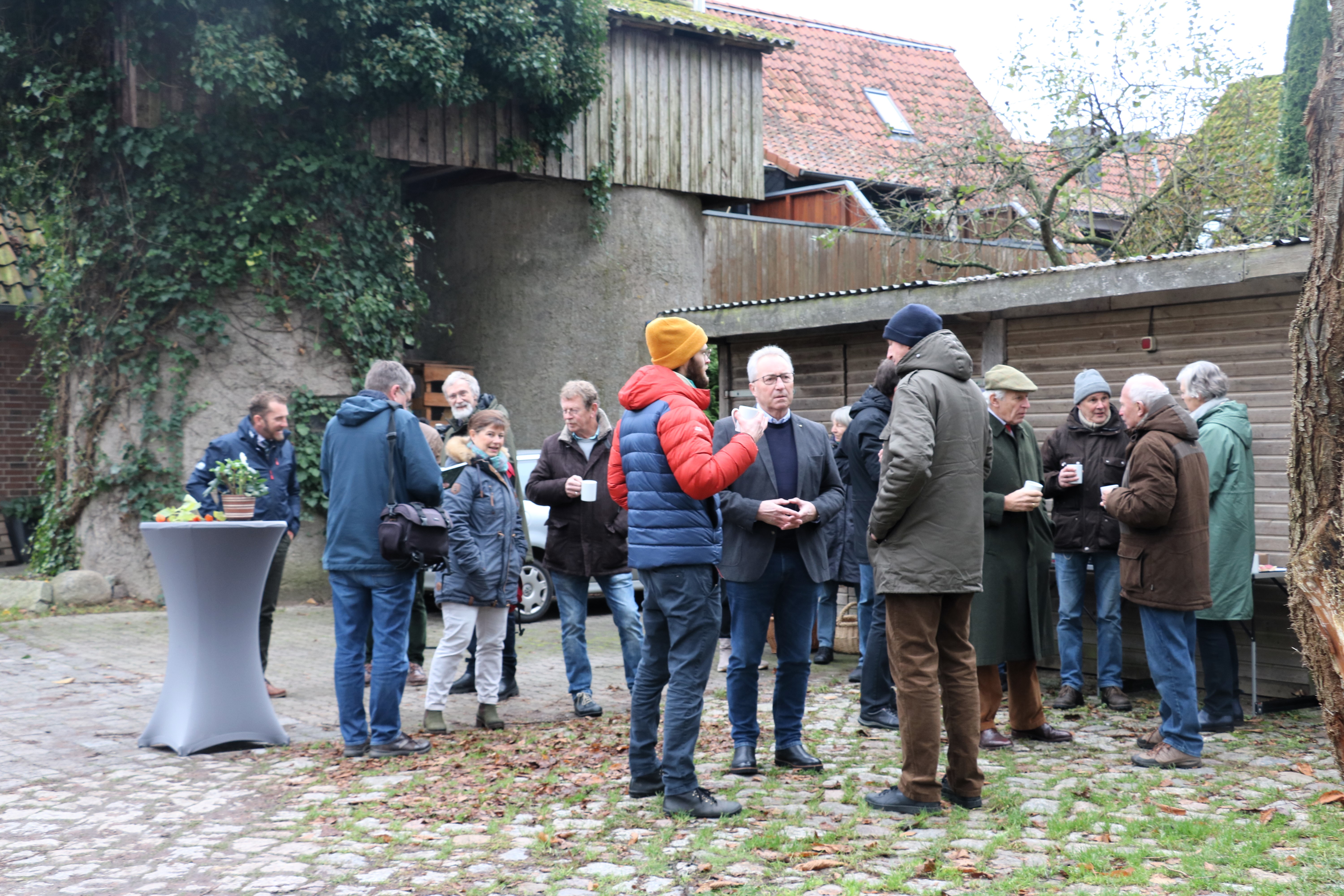 Gäste bei der Alleenbuch-Präsentation